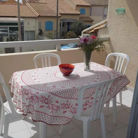 Appartement au calme pour 4 personnes et 1 bébé à 650m de la mer * Valras-Plage